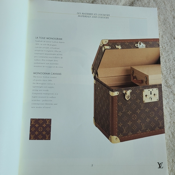 Louis Vuitton Catalogue Book 1992 - Picture 4 of 8